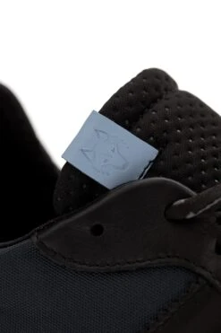 Coywolf Runner 30 Coywolf Runner -Greyson Sales Store Shoe 1 Macro Selects 3